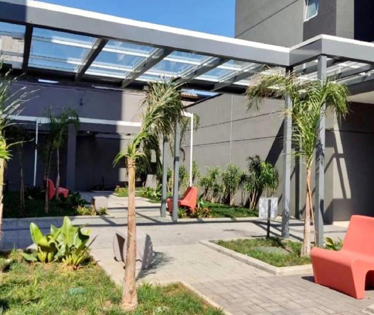 Magnifico Apartamento Em Frente Ao Metro Bras ! - Rua Coronel Mursa, 56 - Bras Sao Paulo 0*,  Brazil