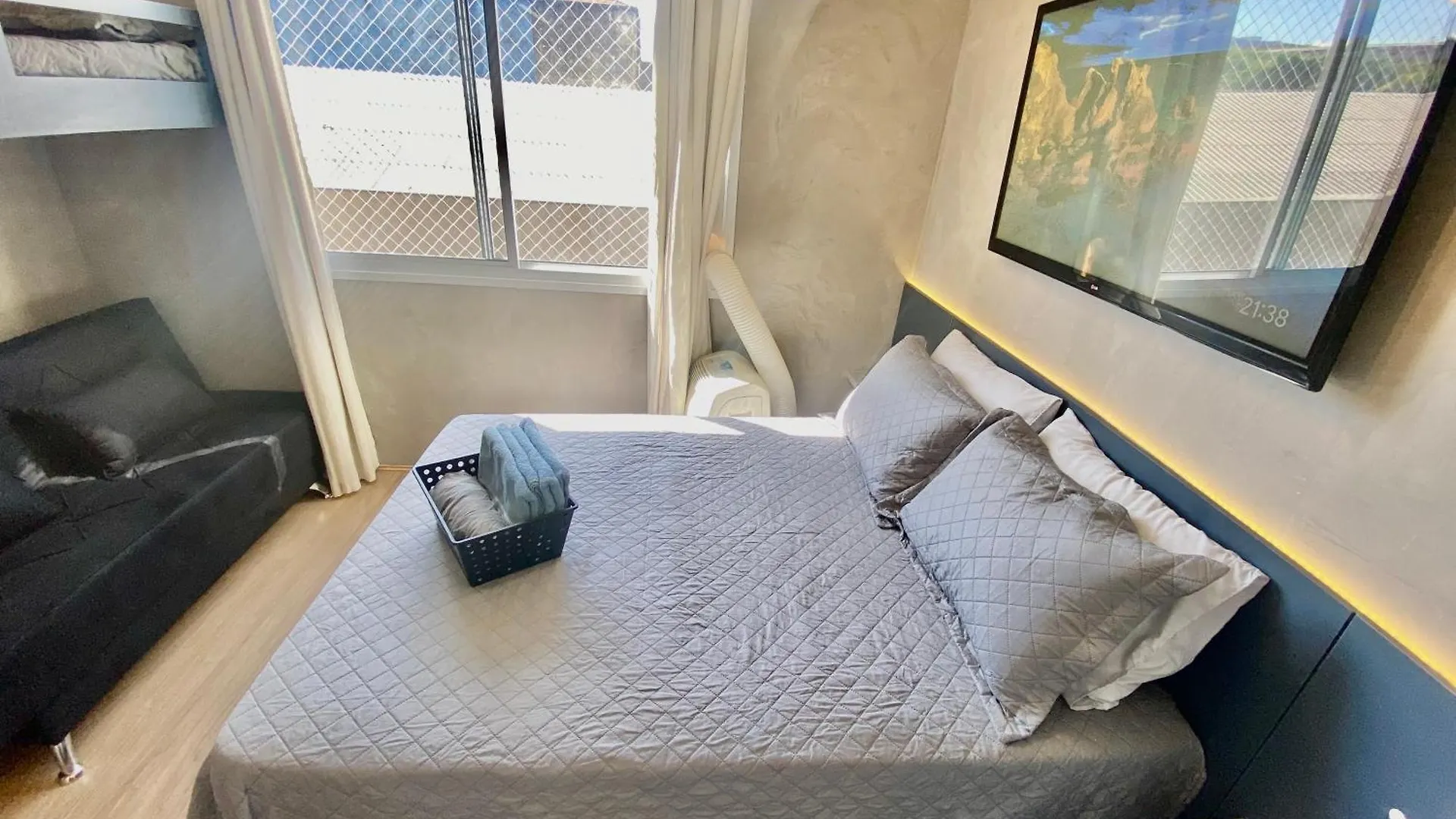 Magnifico Apartamento Em Frente Ao Metro Bras ! - Rua Coronel Mursa, 56 - Bras Sao Paulo Apartment
